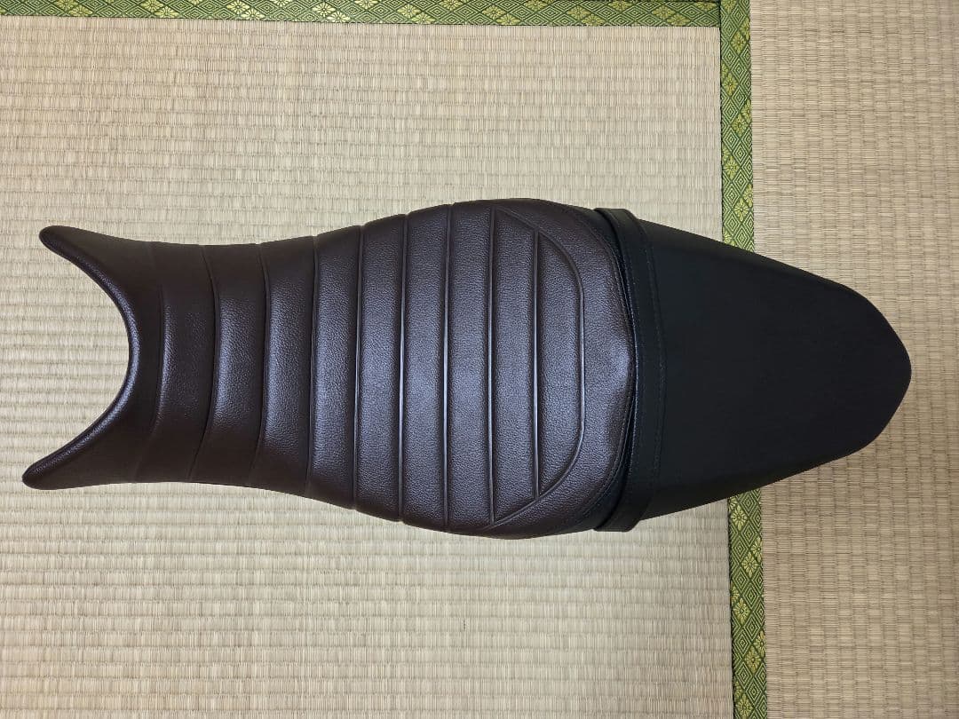 SV650X 純正シート