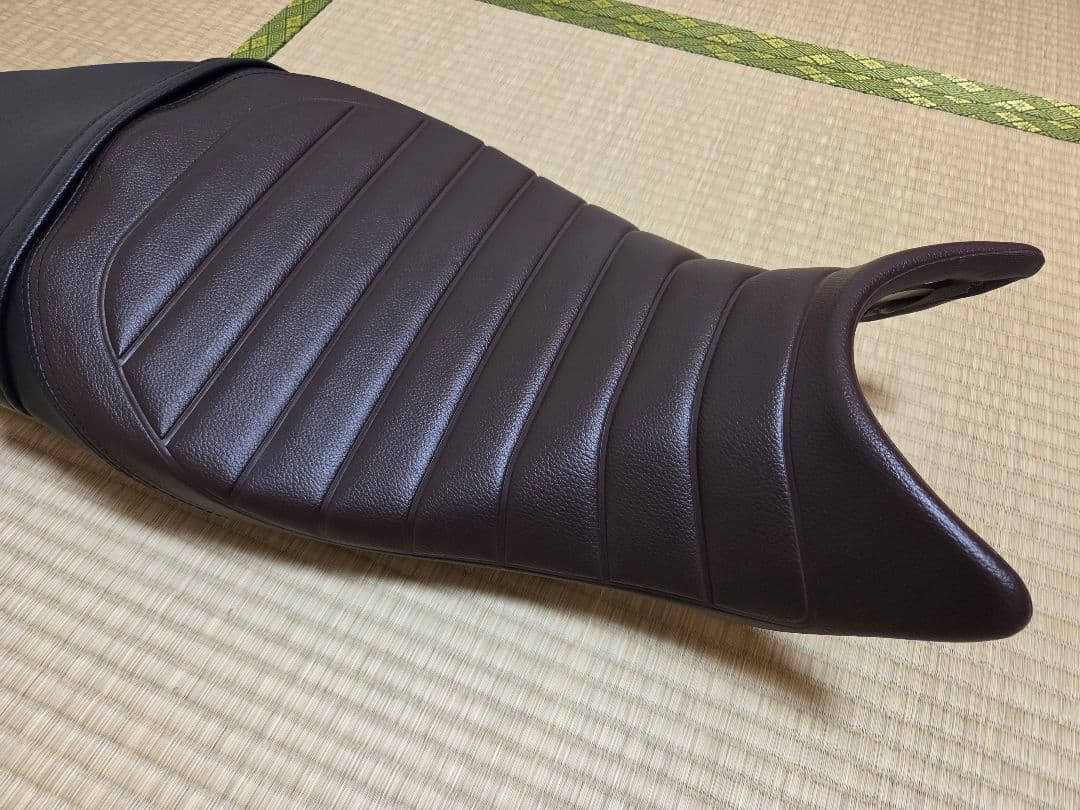 SV650X 純正シート