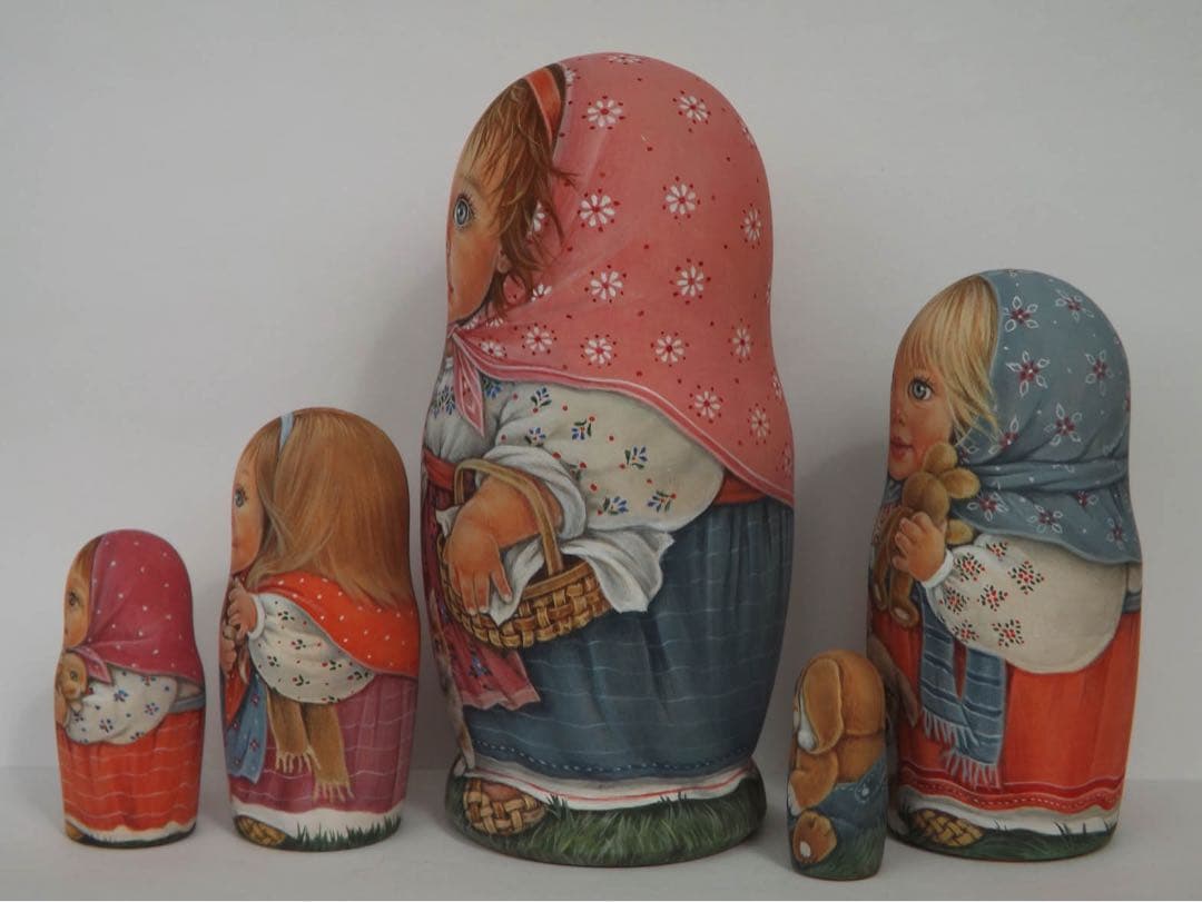 雑貨☆民族衣装マトリョーシカ5Pウサギ エレナ新作
