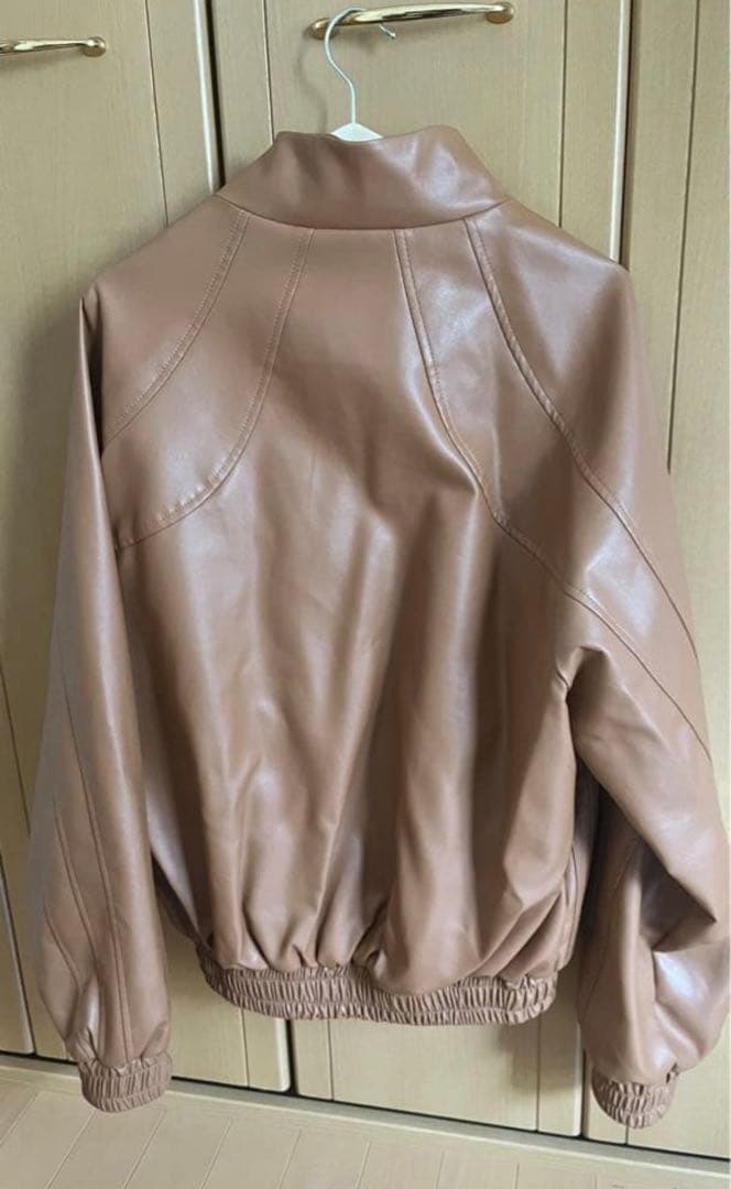 adidas レザージャケット