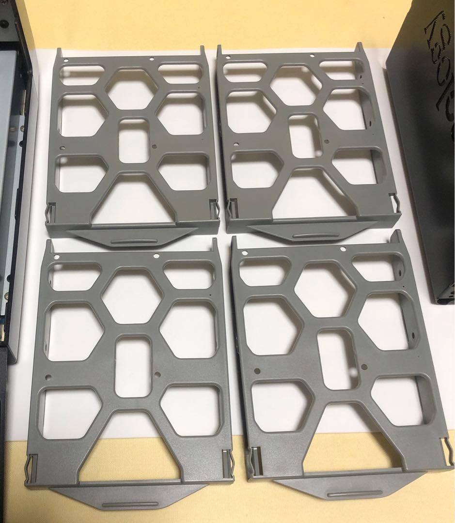 Synology DS418j NAS 4ベイ