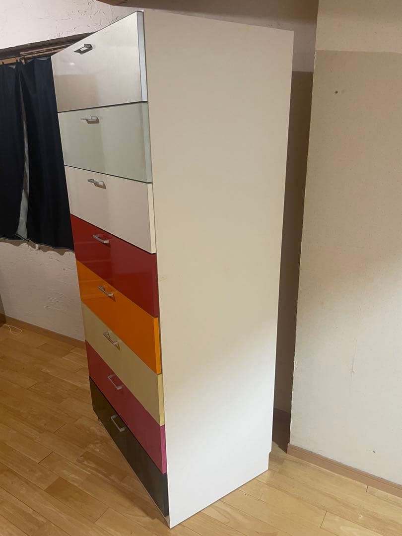 【さいたま市見沼区引取り可能限定】多色 8段引き出しチェスト