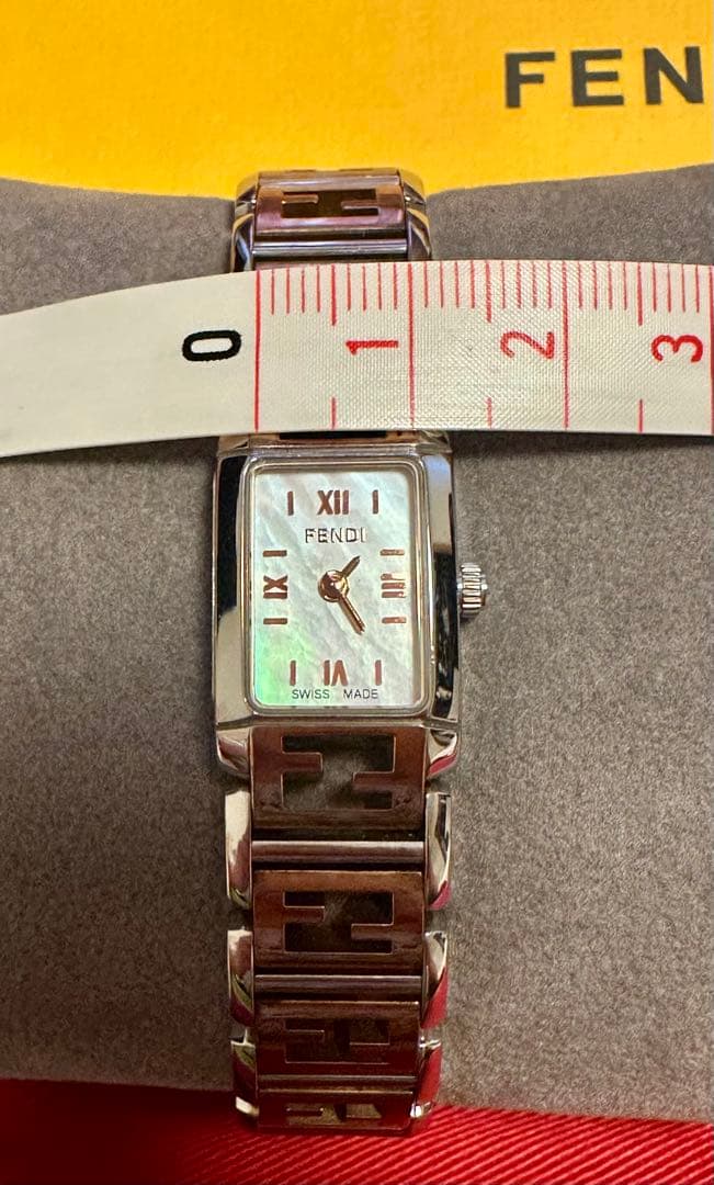 【pon 】FENDI フォーエバー　腕時計