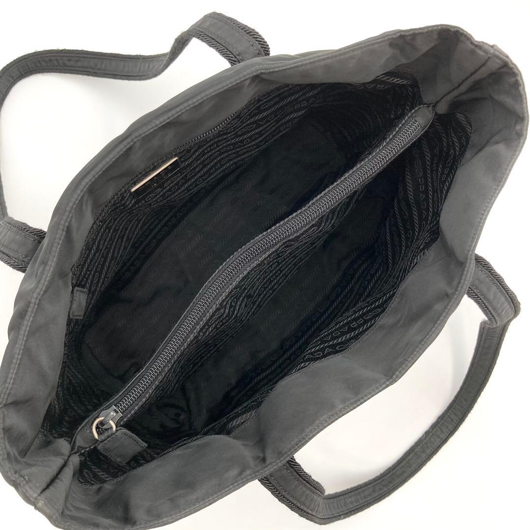 咲月✨ PRADA トートバッグ 黒 テスートナイロン ロゴ刺繍 シンプル