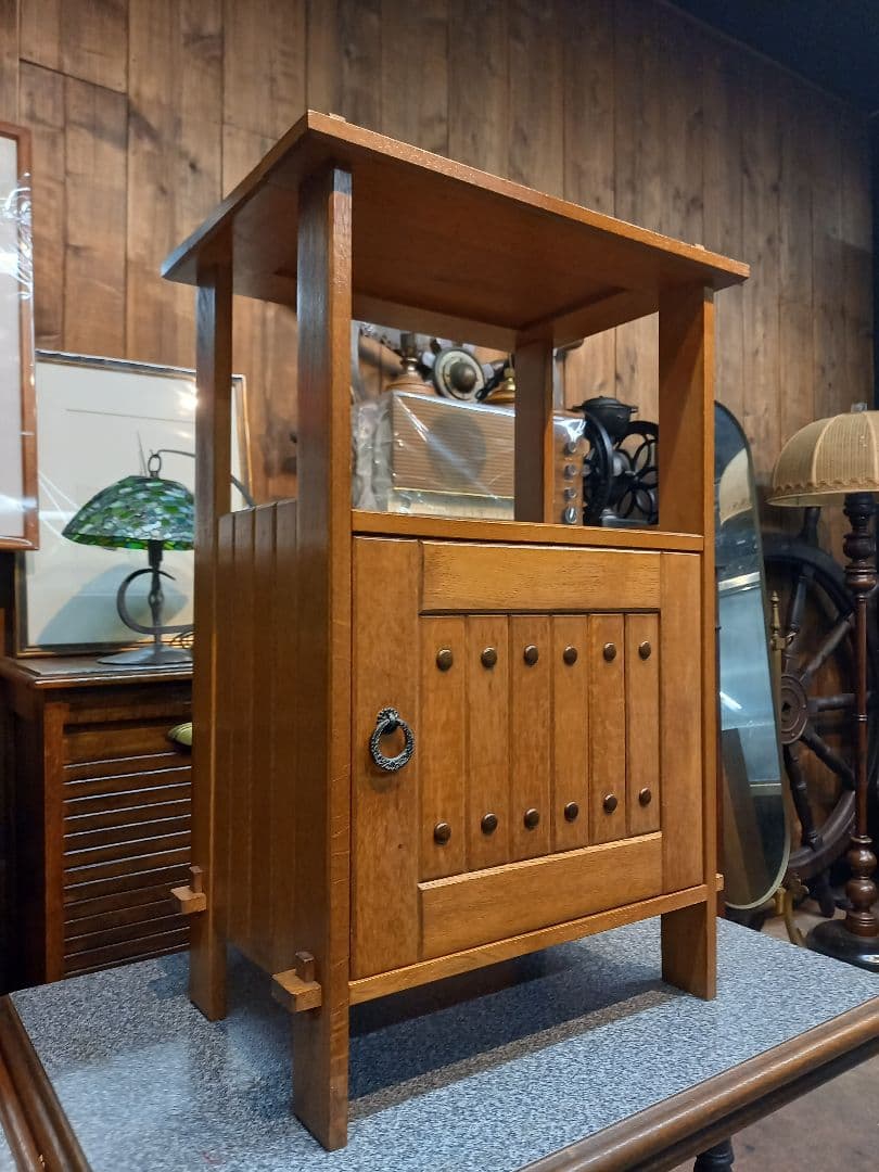 楢　無垢材　銅　金具　楔　クサビ　組木細工　オーク　サイド　キャビネット　ラック