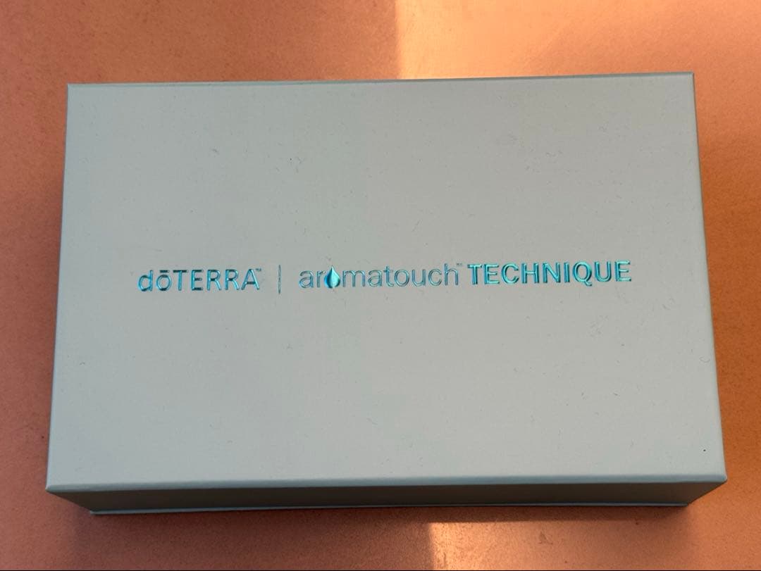 【新品未使用】ドテラ　doTERRA　アロマタッチキット　ココナッツオイルつき