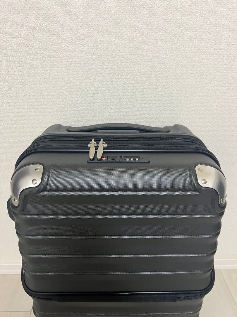 ACTUS アクタス フロントオープン スーツケース 黒 Sサイズ　値下げ！