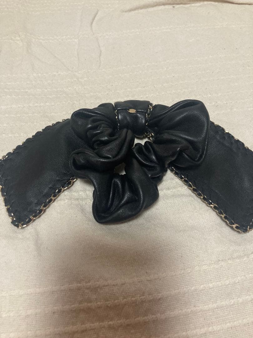 エトロ　シュシュ