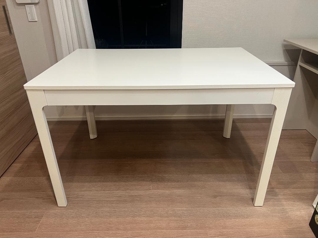 IKEA エーケダーレン ダイニングテーブル　ホワイト 伸長式