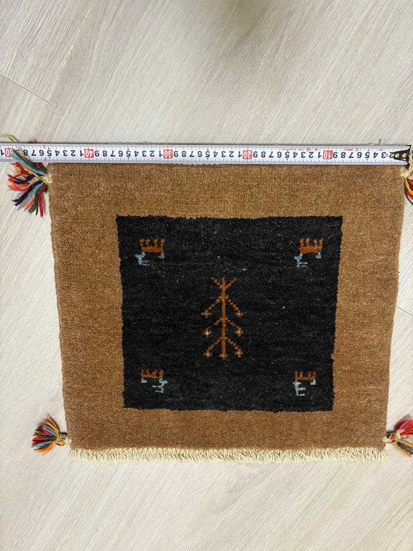 ペルシャ　ギャッベ