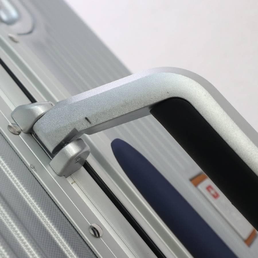 値下展示品 スイスミリタリー スーツケース 64L TSAロック付き シルバー系