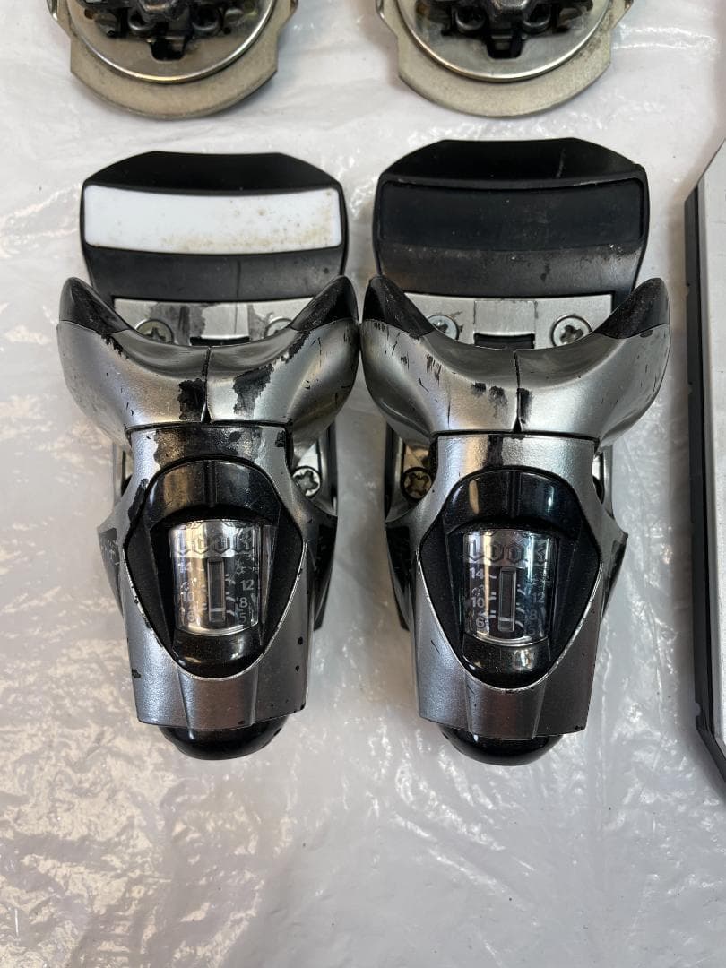 スキー ビンディング LOOK Pivot 14 + プレート Vist