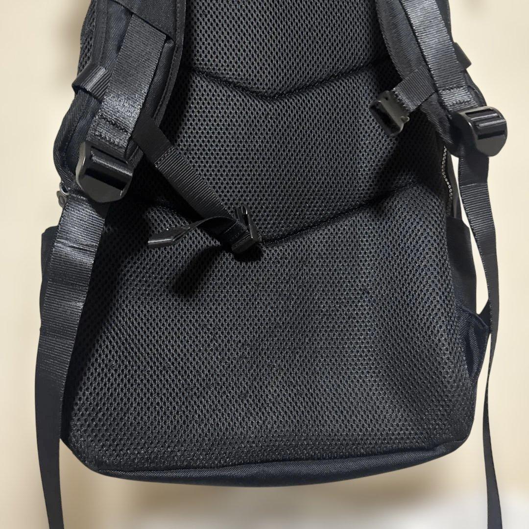 マリークワント MARY QUANT ライトラインデイジー リュック