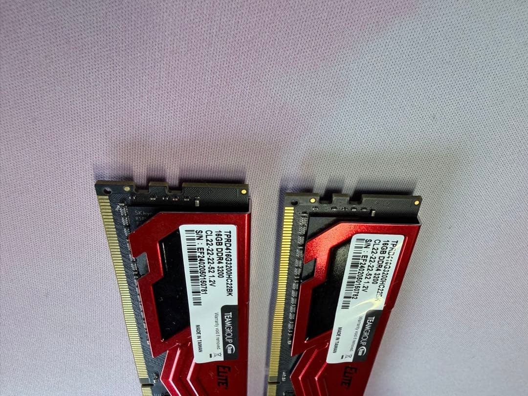 メモリー TEAMGROUP 32GB(16GBx2) DDR4 3200MHz