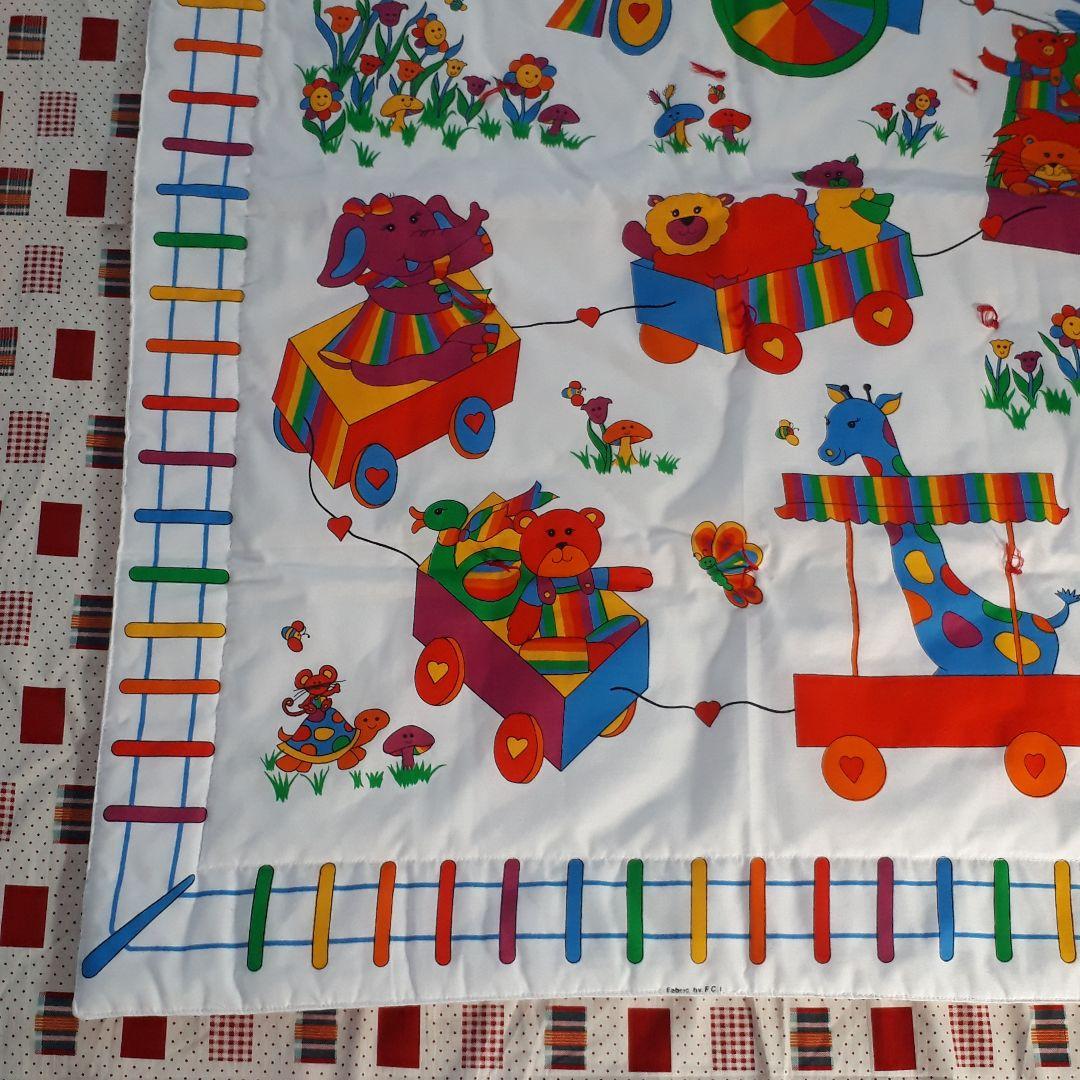 USA ヴィンテージ　カラフル　ベビーブランケット　動物柄　ファブリック　未使用