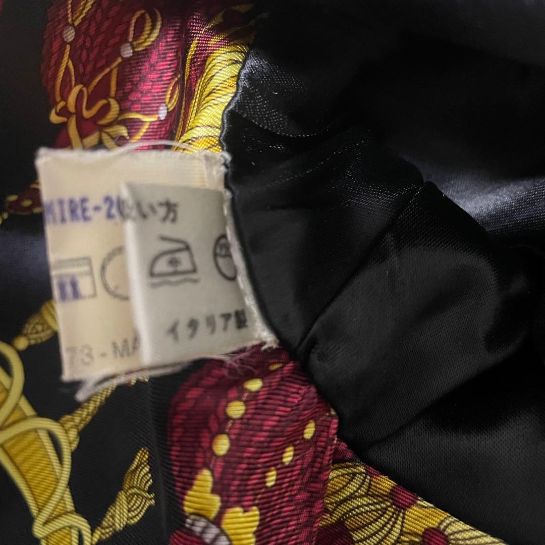 極美品　ヘルノカシミヤ混ステンカラーコート　裏地総柄シルク100 スカーフ柄