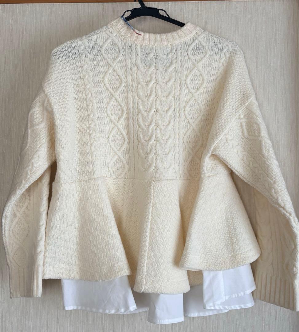 girlish ガーリッシュ　ぺプラムニット　ホワイト