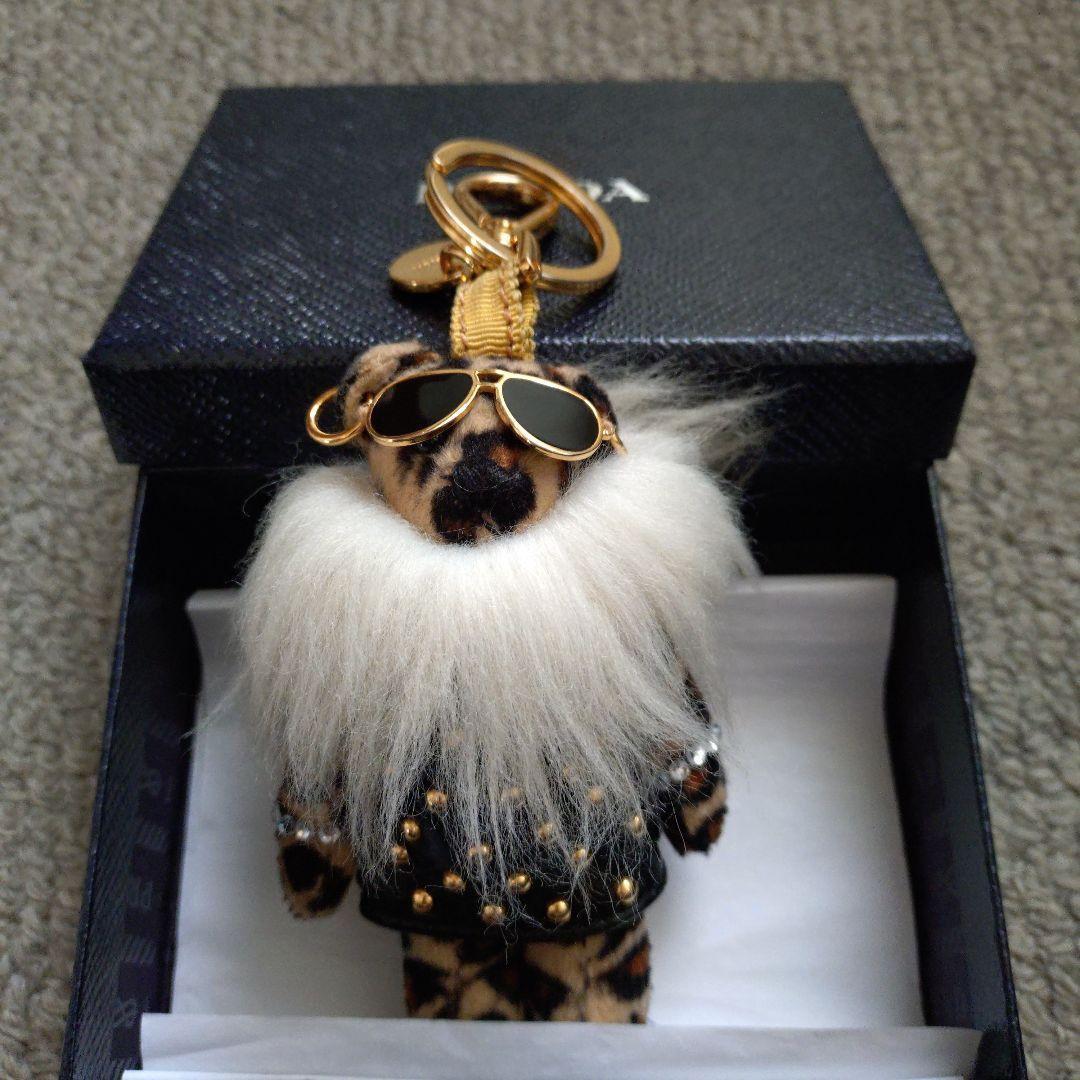 プラダ　ヒョウ柄クマ　キーホルダー