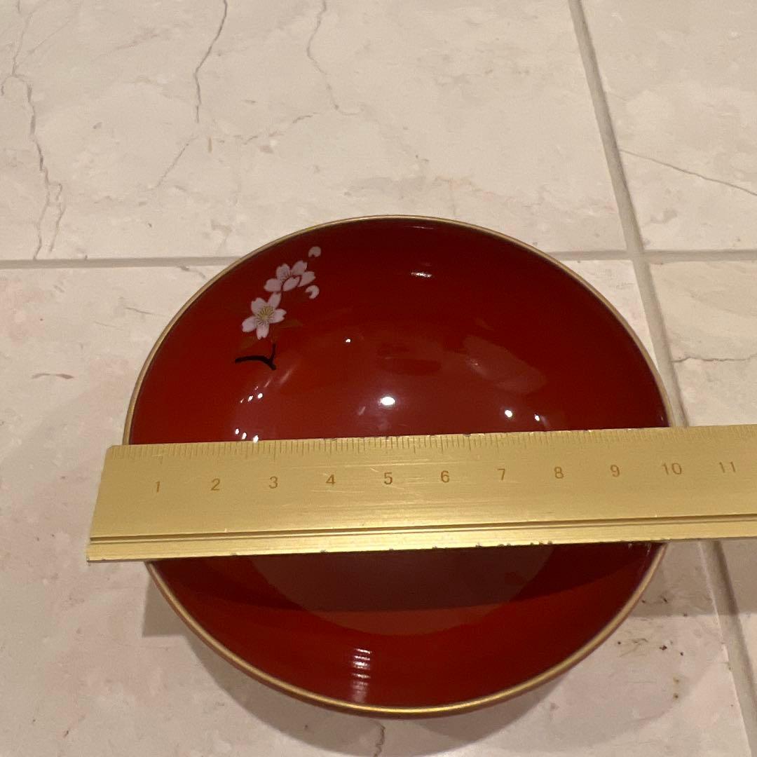 赤色 桜模様 飯碗 直径約15cm
