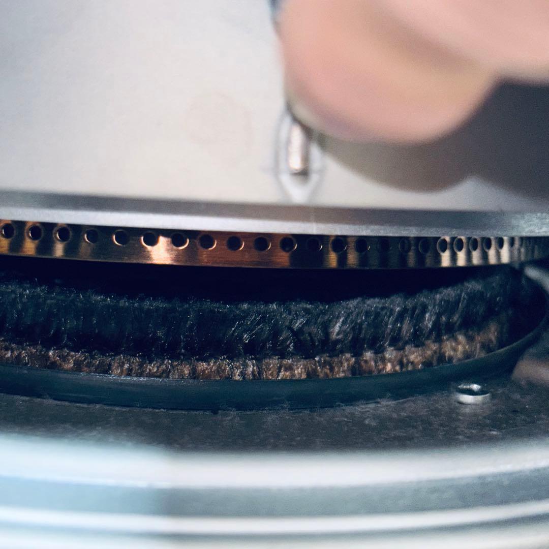 【極美品】2023年製　トヨトミ　対流形石油ストーブ　KS-67H ブラック　黒