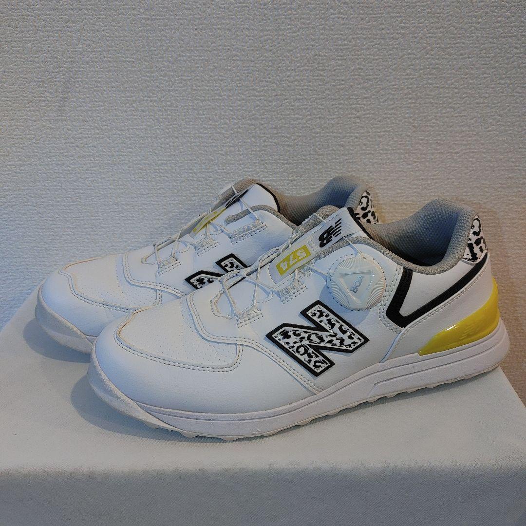 ニューバランス　ゴルフシューズ 23.5センチ　ホワイト　ダイヤル