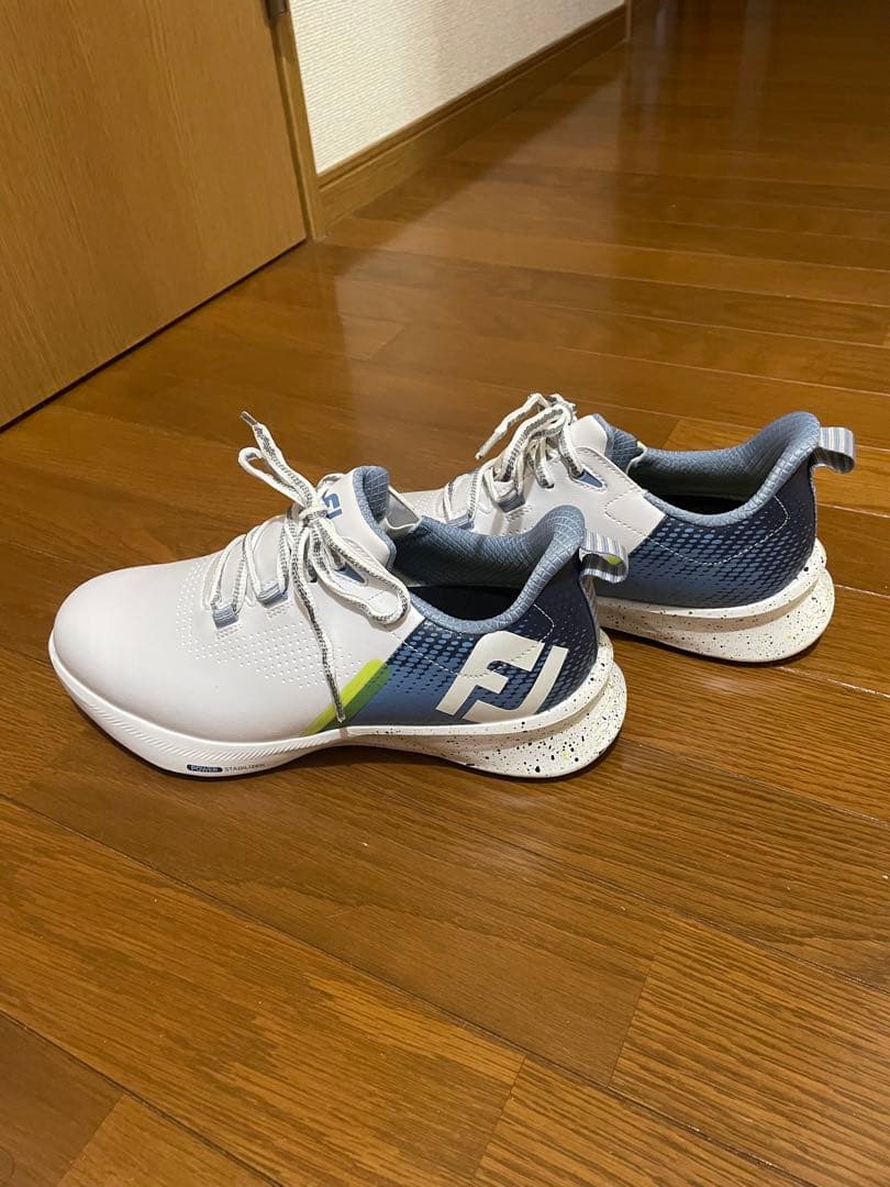 R*U様 FootJoy ゴルフシューズ ホワイト/ネイビー 25.5