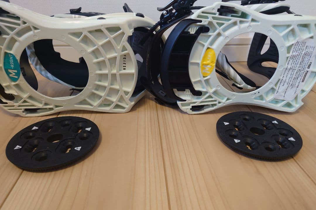 FLUX PR Mサイズ スノーボードビンディング フラックス ピーアール