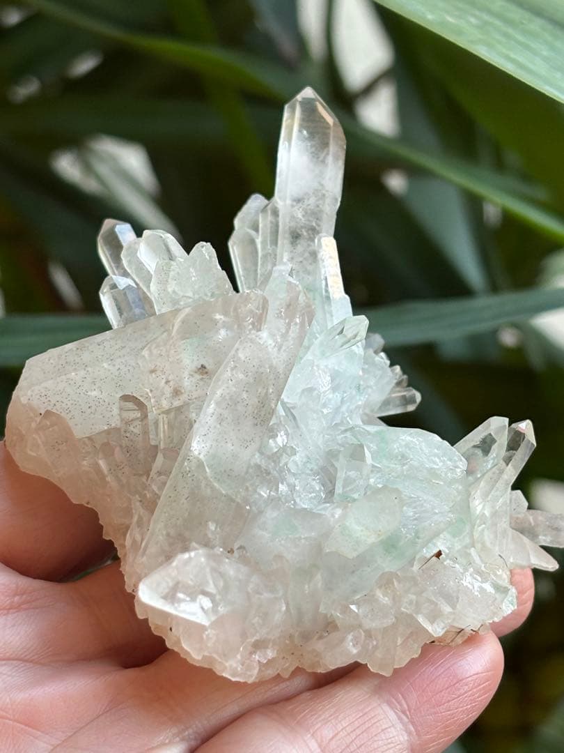 貴重　マダガスカル産　グリーンファントム　クラスター　167g 品薄　希少