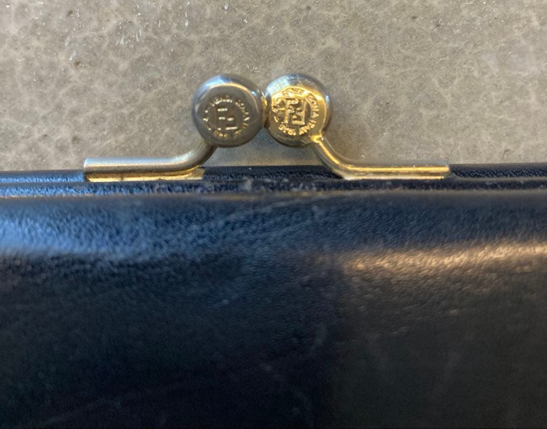 美品　FENDI フェンディ　財布　三つ折り　がま口　ズッカ　vintage