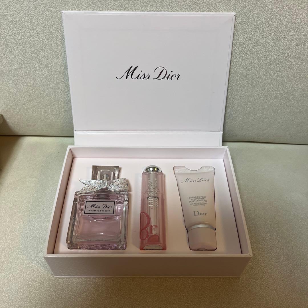 新品未使用ミスディオール 　2023クリスマス限定コフレ　ハンドジェル