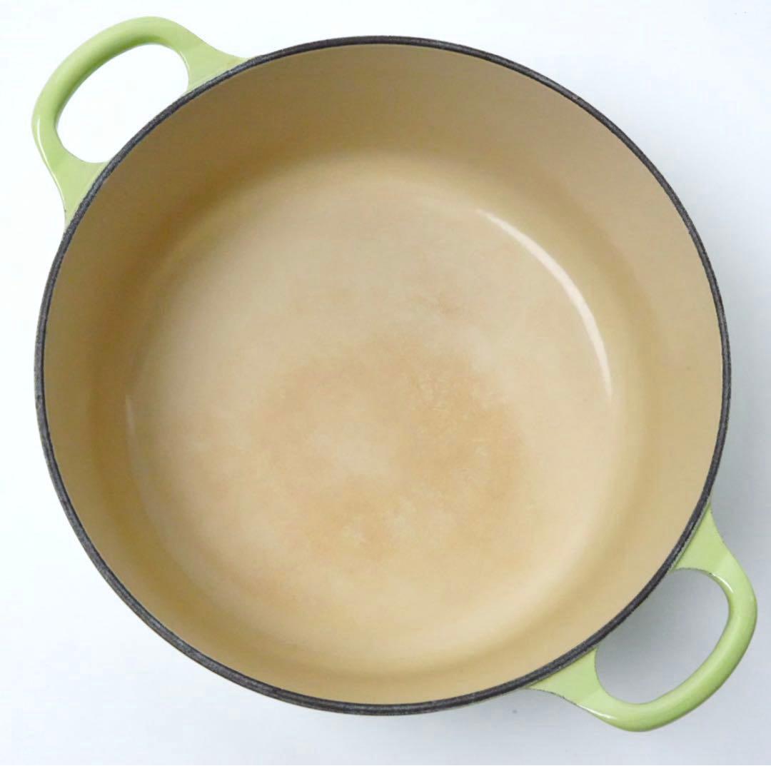 【美品】LE CREUSET　ココット ロンド フルーツグリーン 22cm