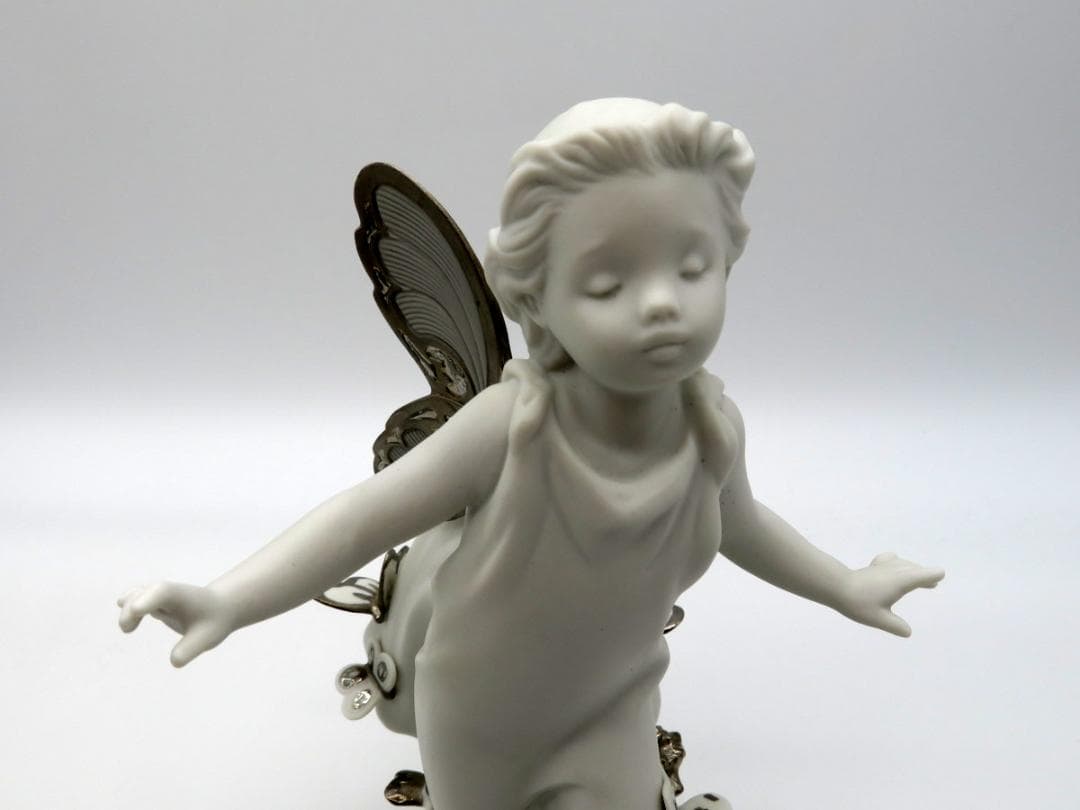 リヤドロ 蝶の妖精 Butterfly Wings Re-Deco フィギュリン