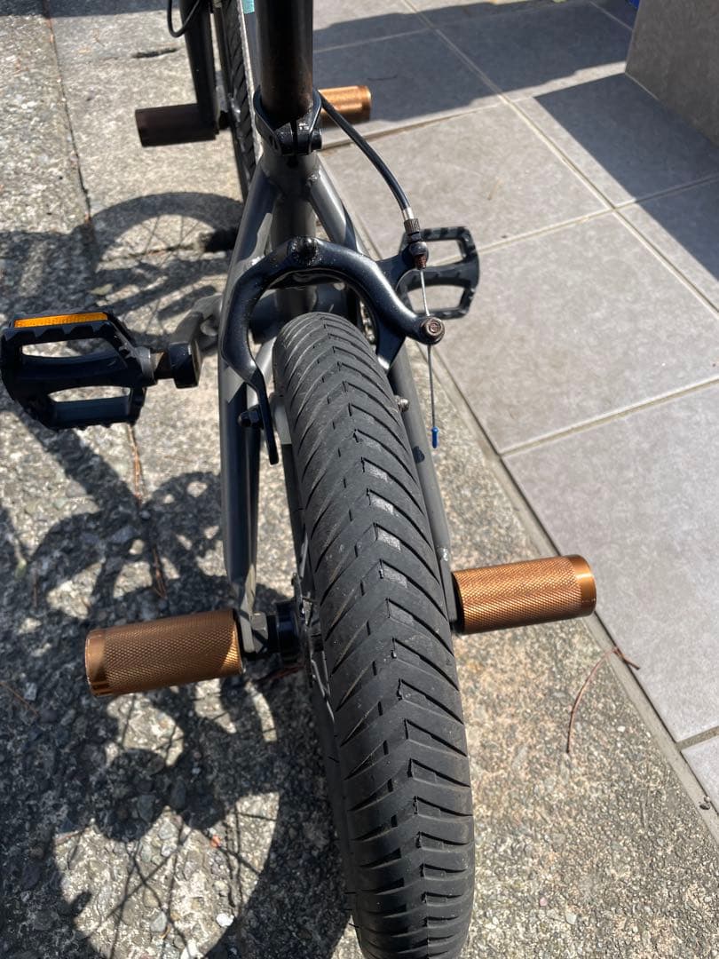 MOTELWORKSJUICY14インチキッズ　BMX ブラック バスケット付き