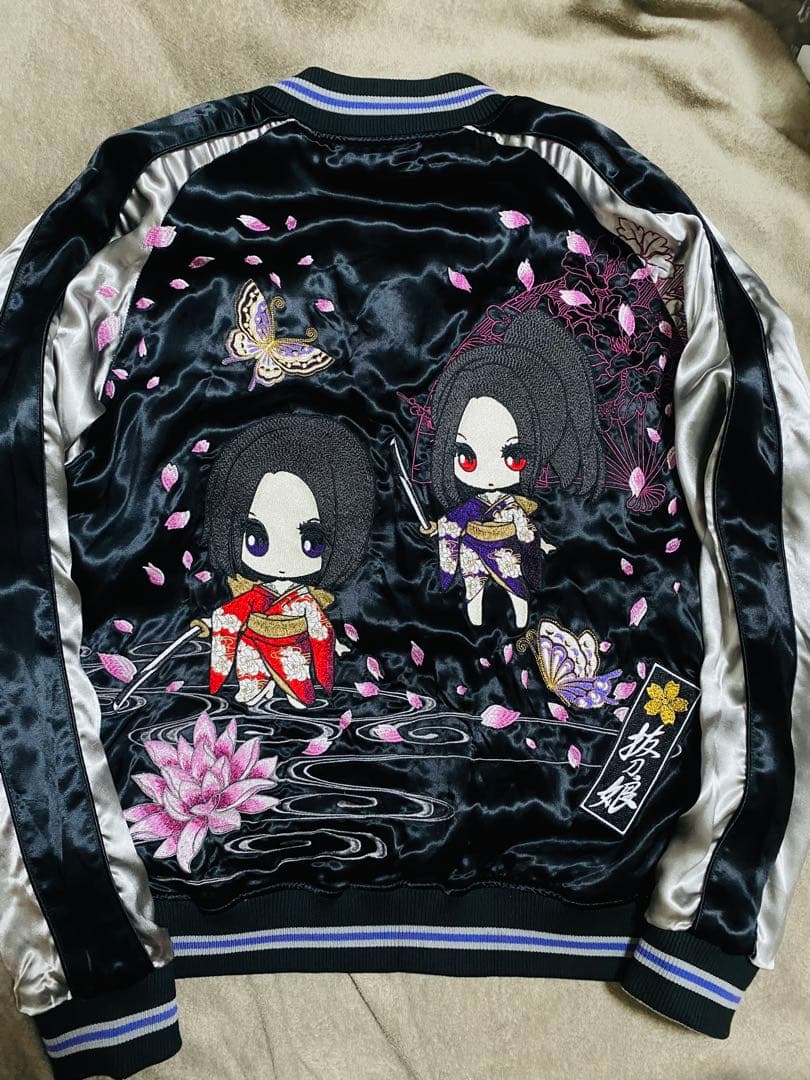 未使用 美品 DIVINE ２面用 レーヨン ちび 桜 日本限定 スカジャン