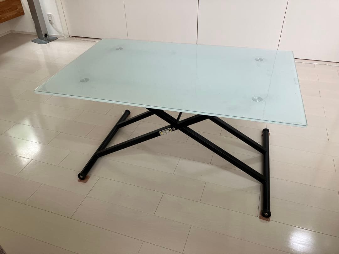 ニトリ昇降式センターテーブル　ガラス　ホワイト