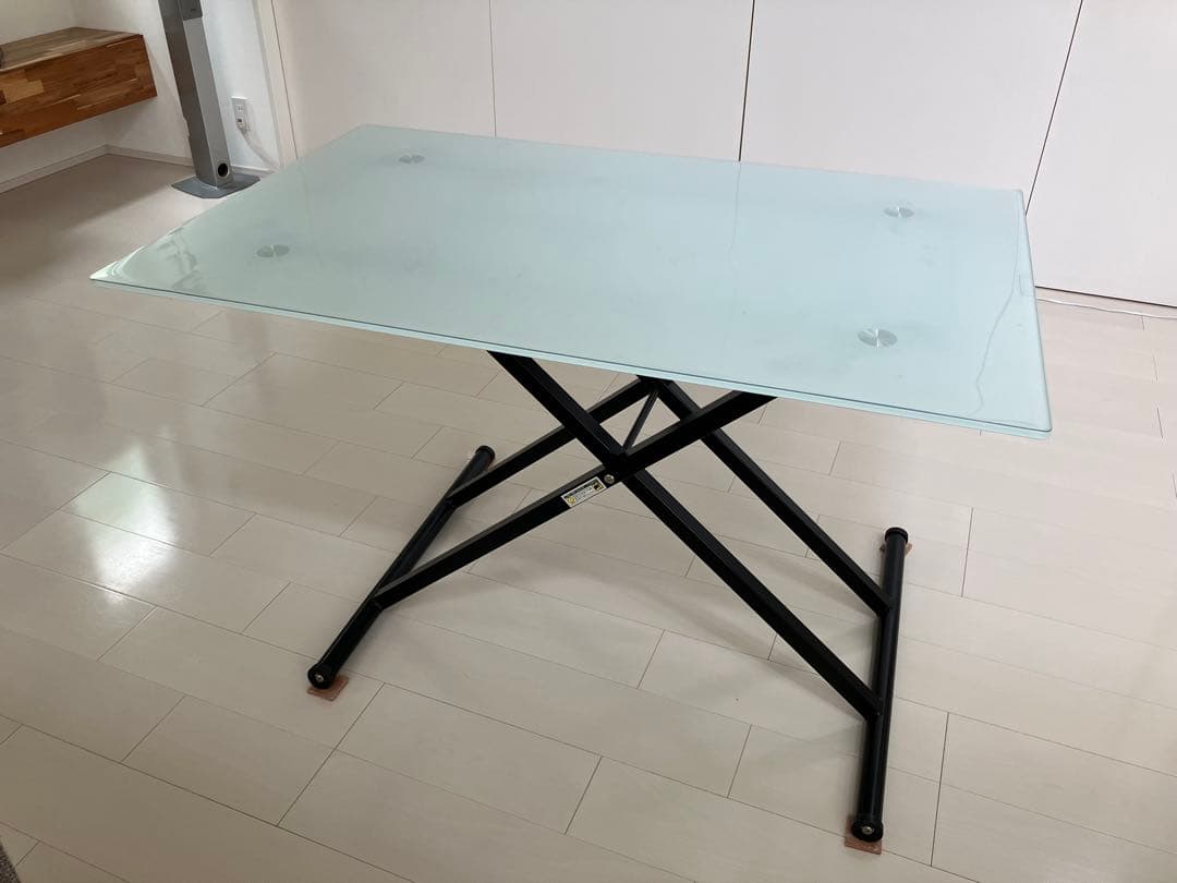 ニトリ昇降式センターテーブル　ガラス　ホワイト