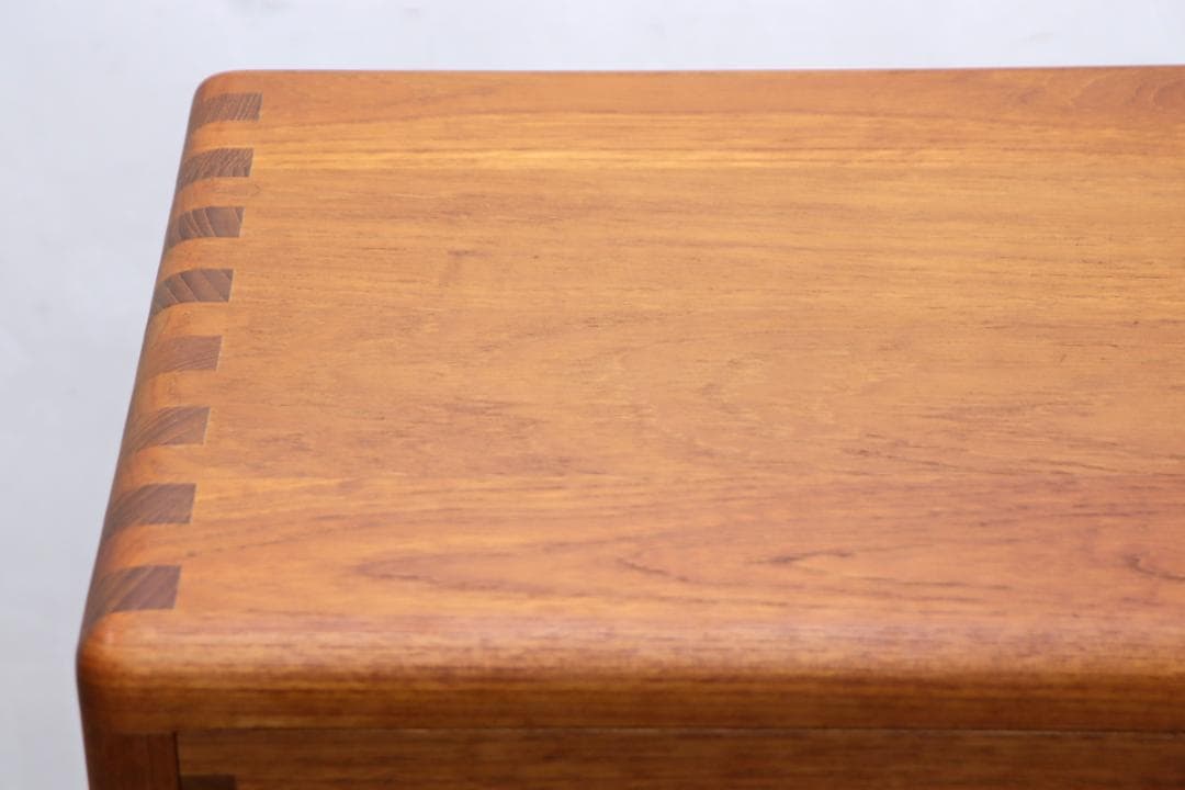 ニールス バッハ チーク 無垢材 トールチェスト 箪笥 収納 キャビネット 北欧