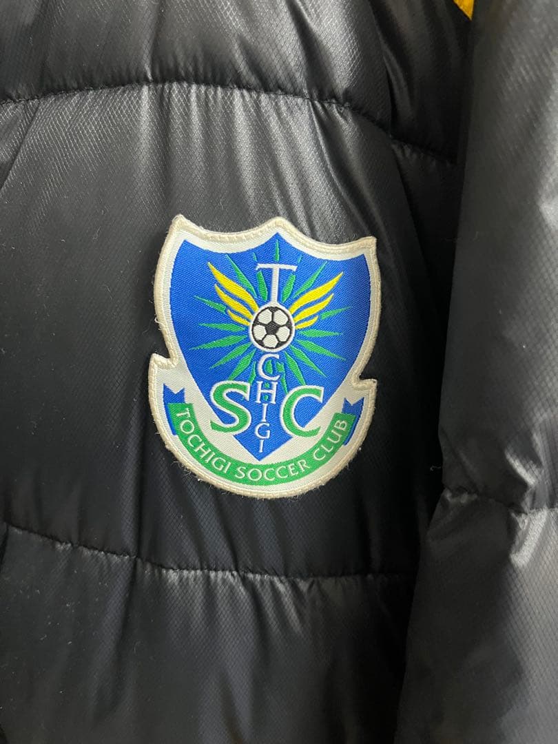 ATHLETA 栃木SC ベンチコート 黒・黄色