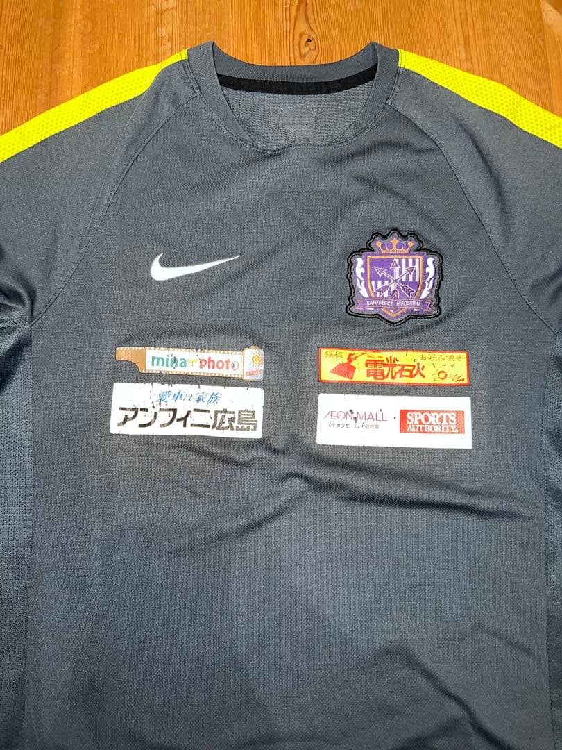 サンフレッチェ広島 ナイキ トレーニングウェア 非売品