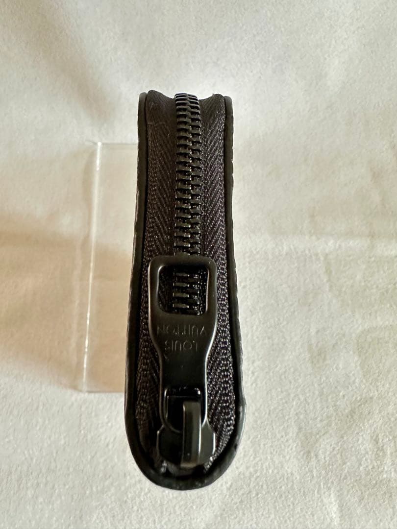 【未使用品】 LOUIS VUITTON ジッピーウォレットトリヨンホリゾンタル