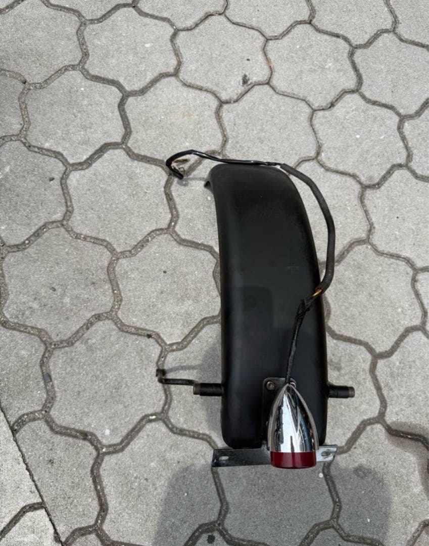 ビラーゴ250 社外フラットフェンダー　6インチ　テールランプナンバーステー