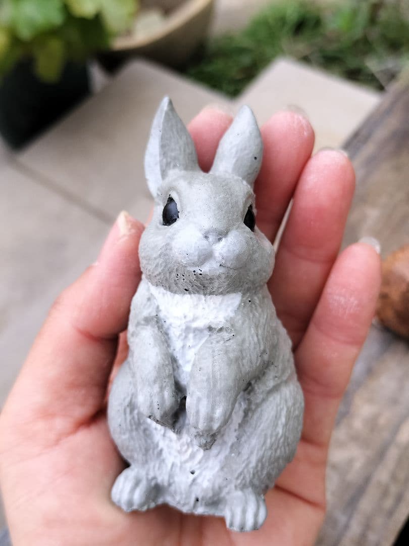訳ありウサギ2点セット＆スズメ3点　セメントオブジェハンドメイドガーデニング雑貨