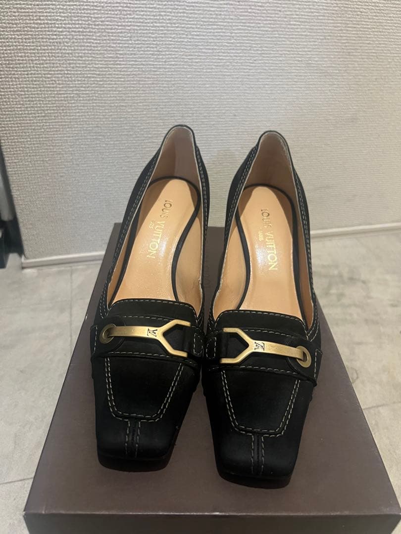 LOUIS VUITTON ルイヴィトンスエード パンプス38.5