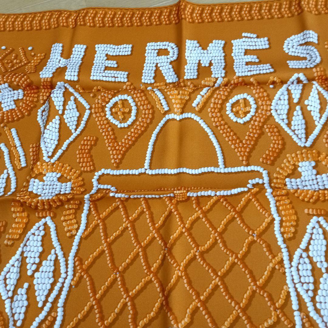 美品　HERMES シルク65cm スカーフ　真珠でできたケリー　箱　リボン