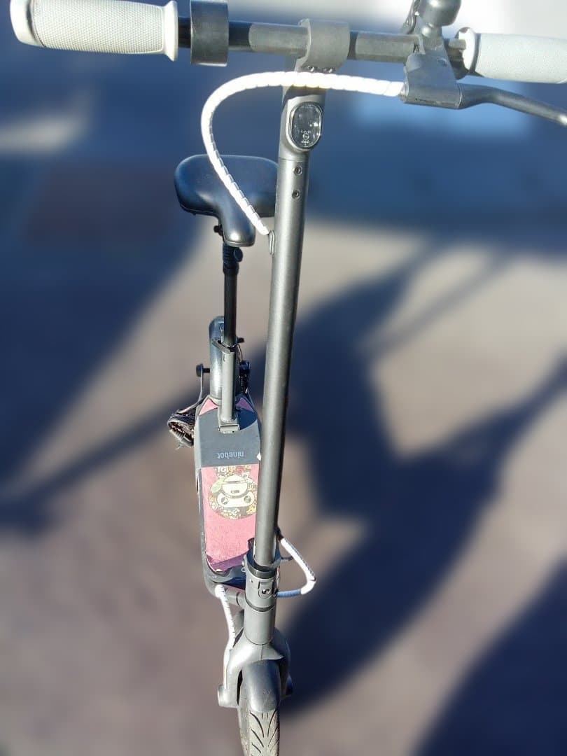 【充電器付】Segway-Ninebot F20A 電動キックボード セグウェイ