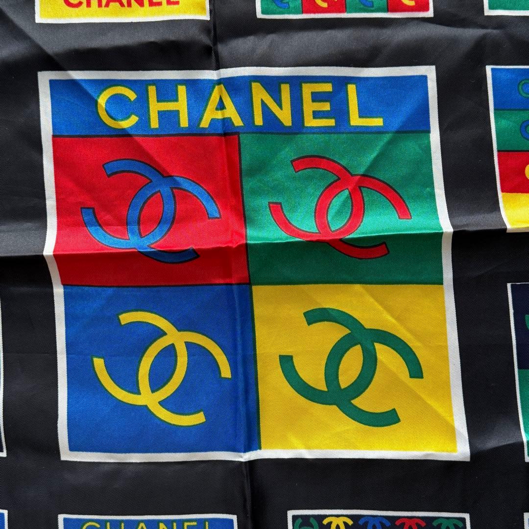 CHANEL シャネル　シルク　スカーフ　総柄　ココマーク　カラフル 希少 レア