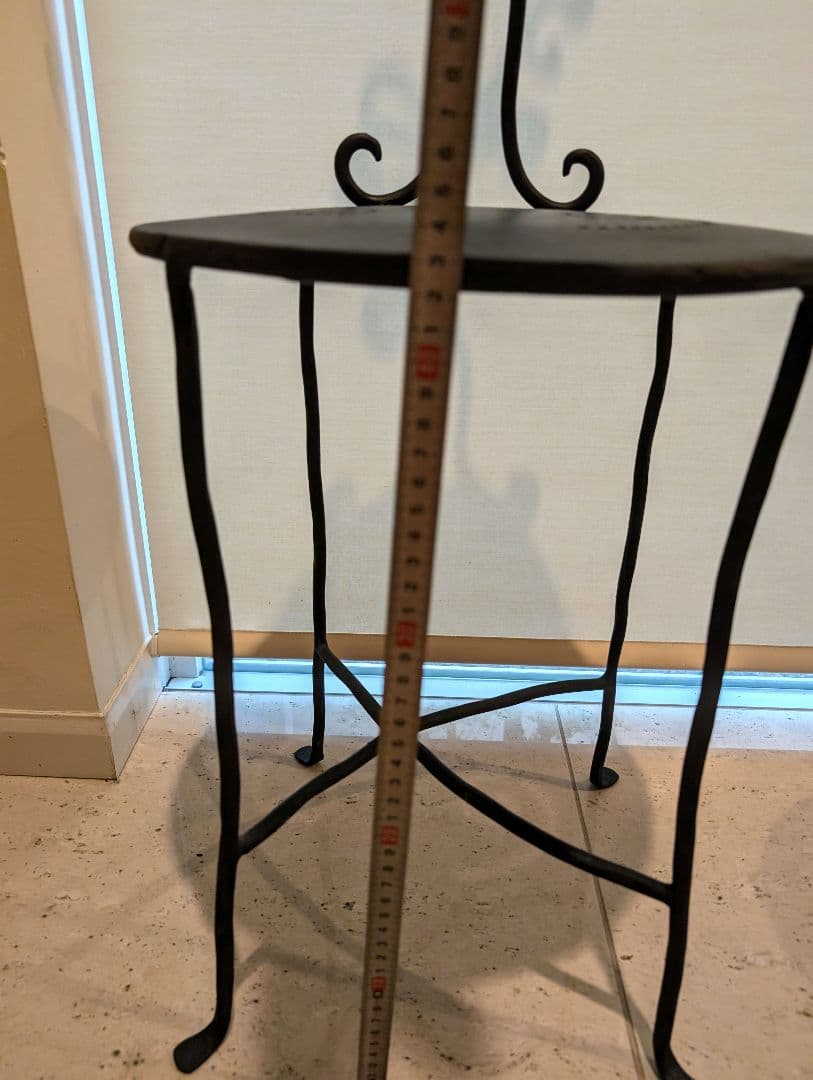 デザインの美しい　椅子　曲線 アイアン　チェア　インテリア