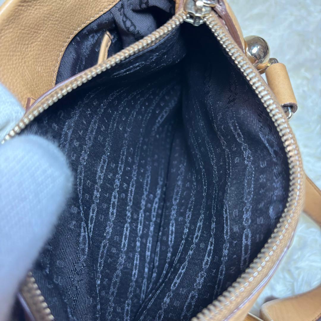 【大人気✨】　CELINE セリーヌ　トートバッグ 肩掛け 金具 レザー