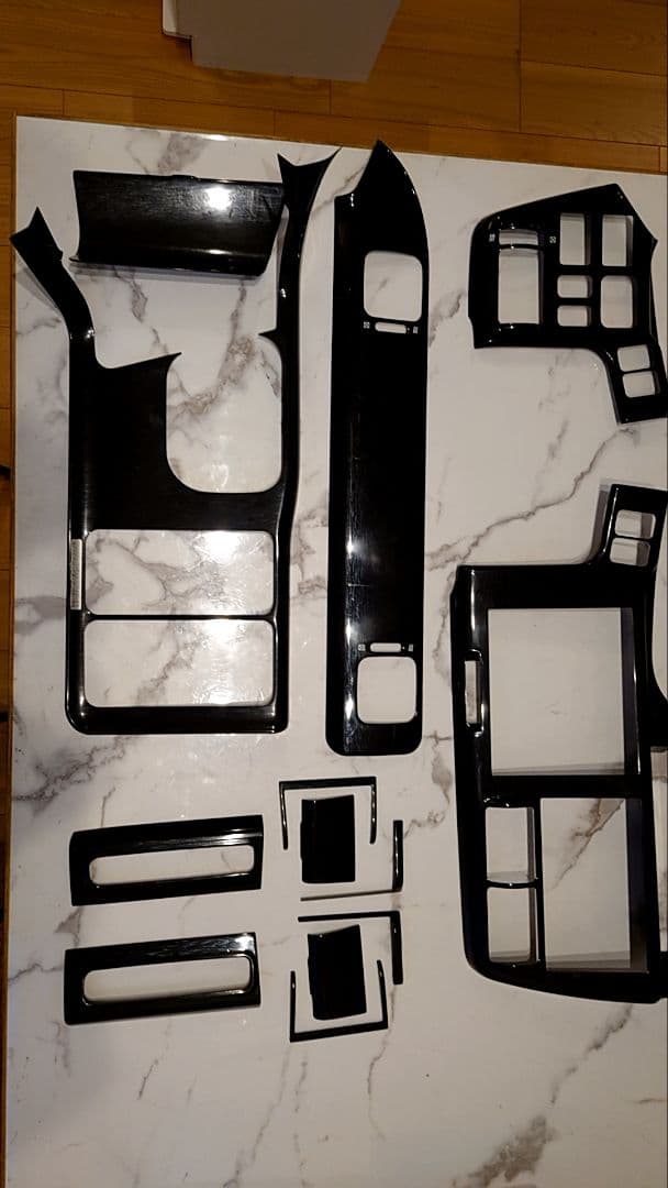 07スーパーグレート黒木目調パネル