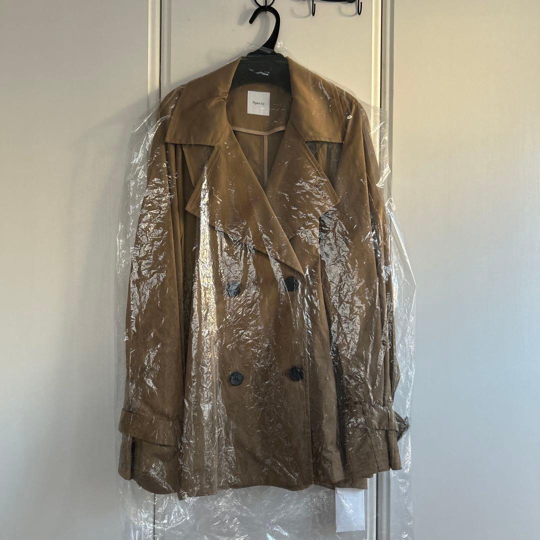 新品タグ付Apart byあいか企画キャンディースリーブショートトレンチコート